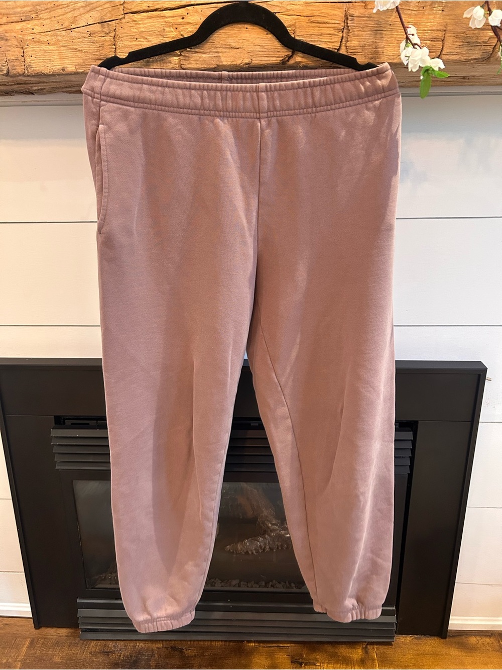 TNA Mauve Cozy Fleece Sweatpant Boyfriend